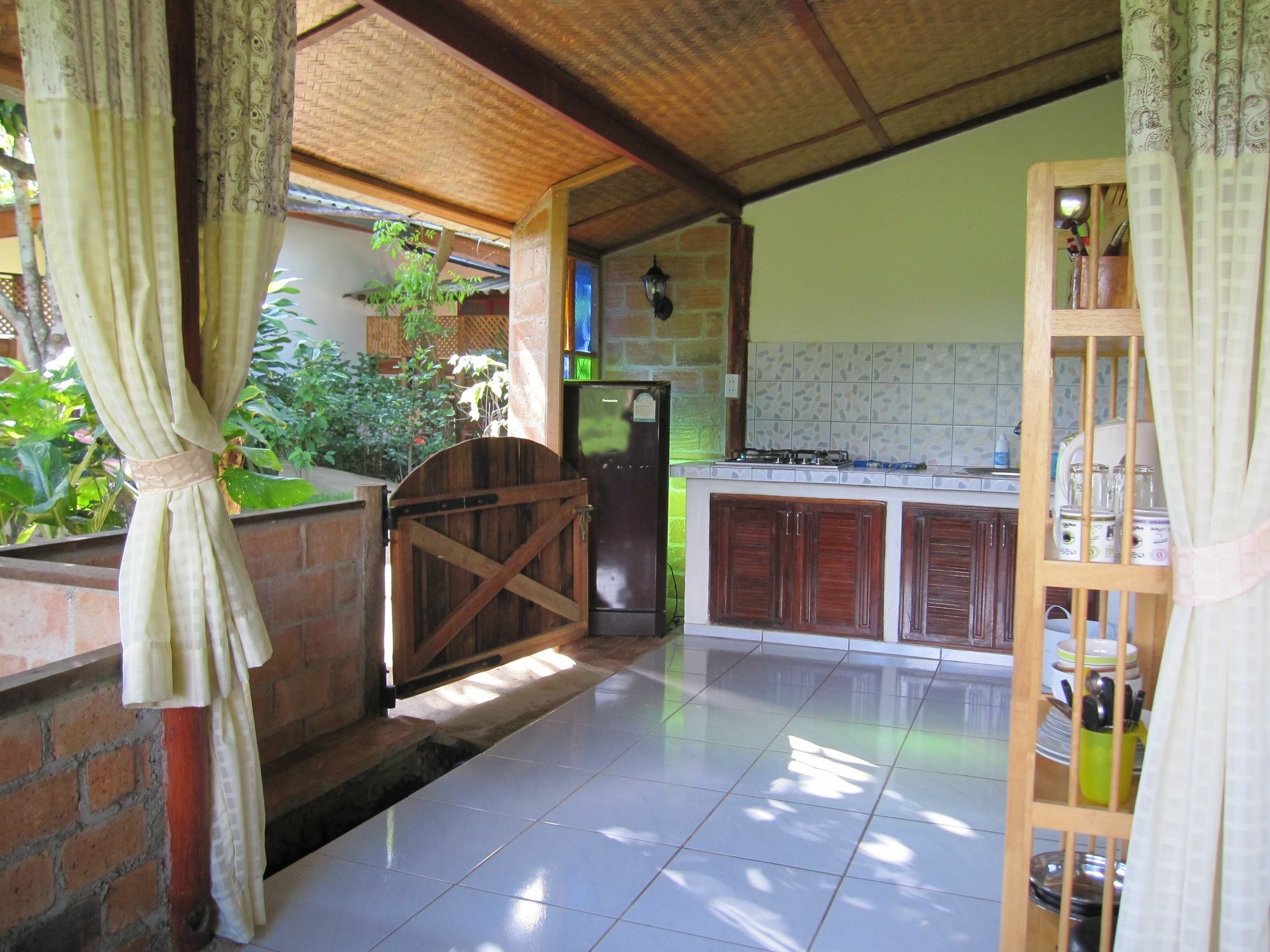 Xpai Hotel Buitenkant foto