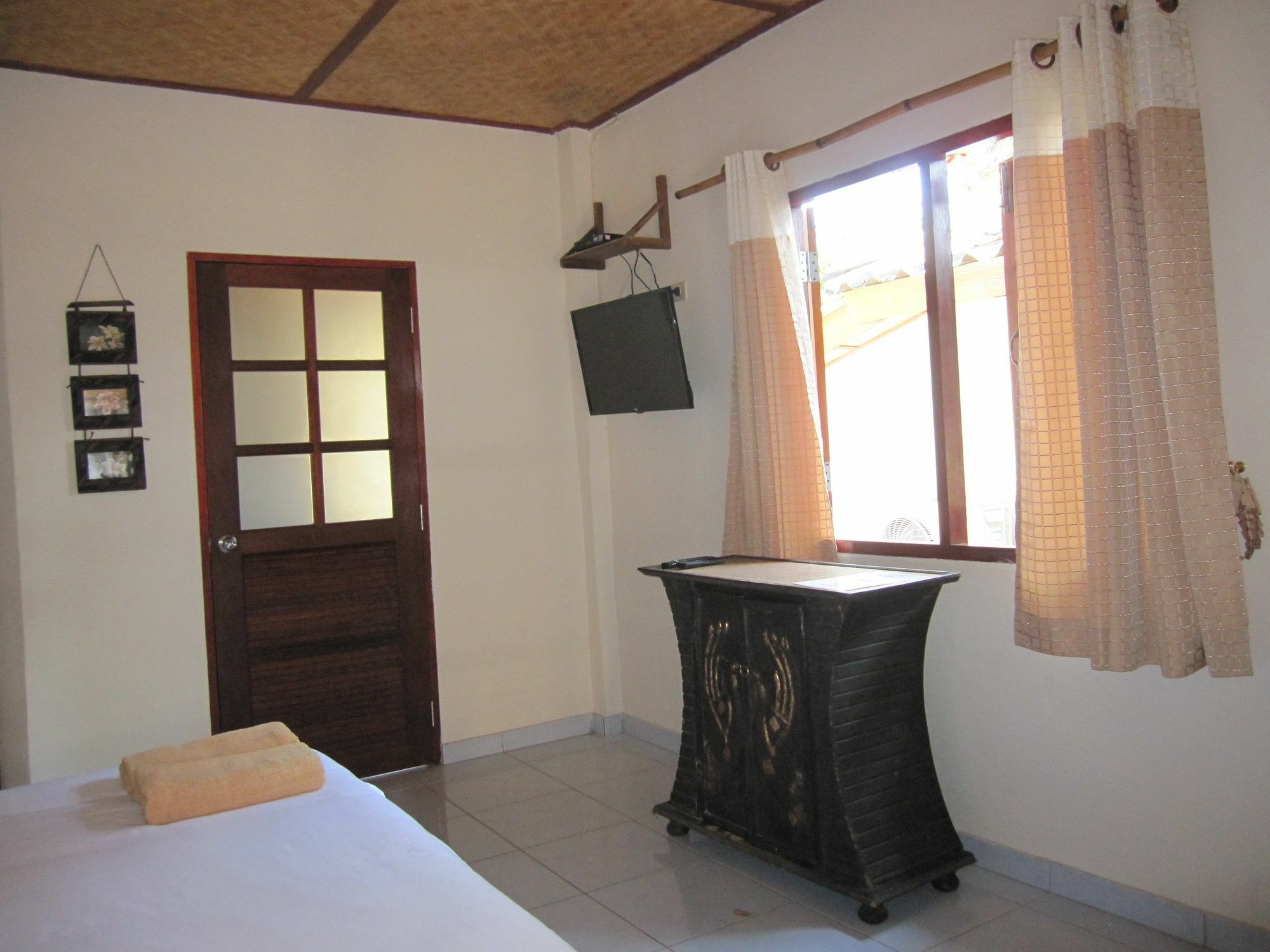 Xpai Hotel Buitenkant foto